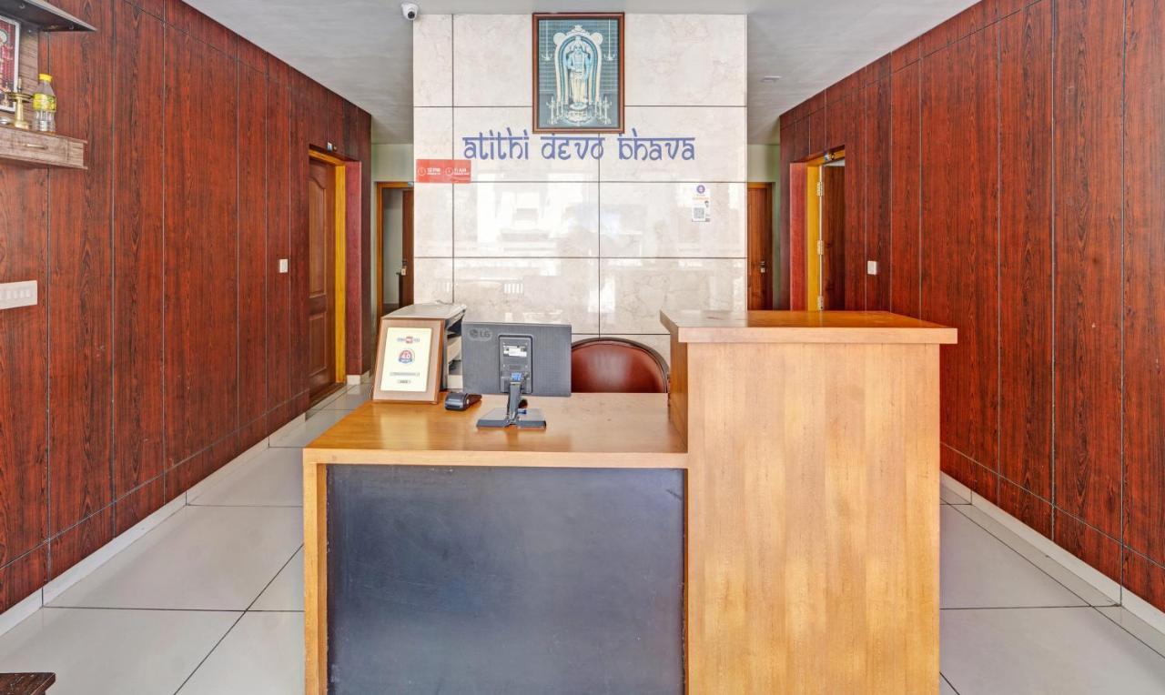 فندق Sreepathi Nirmalyam 400 Mts From Guruvayoor Temple غوروفايور المظهر الخارجي الصورة